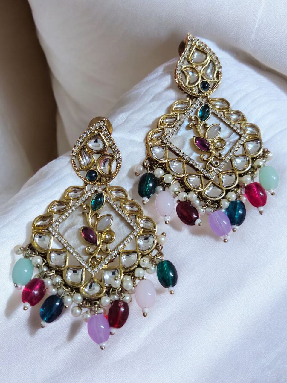 Mina Multicolor Earrings (Mother of Pearls)