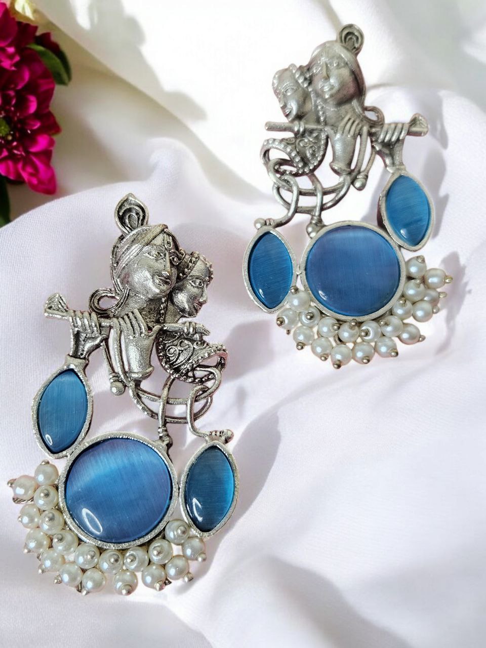 Inaaya Earrings