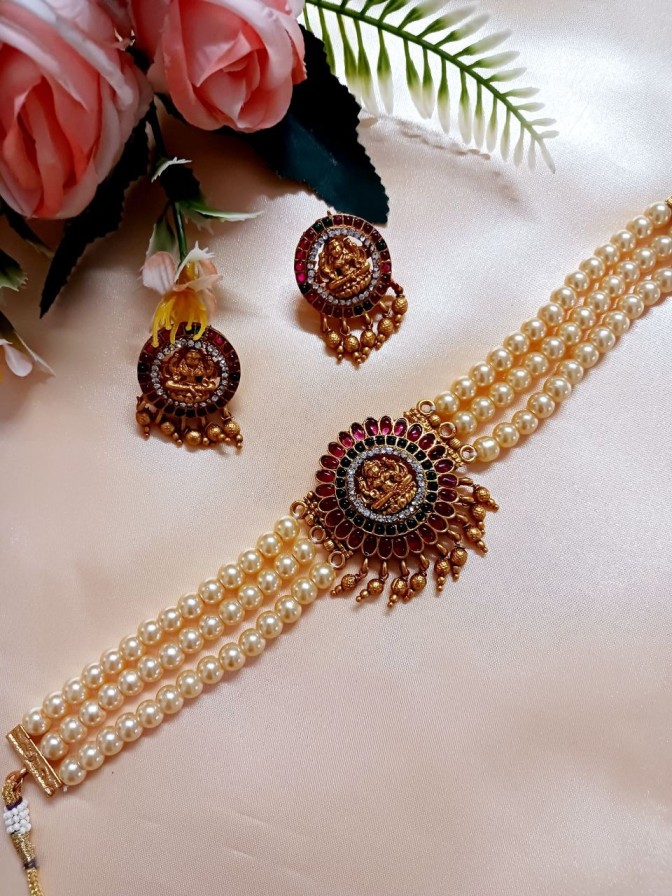 Lakshmi Pearl Choker