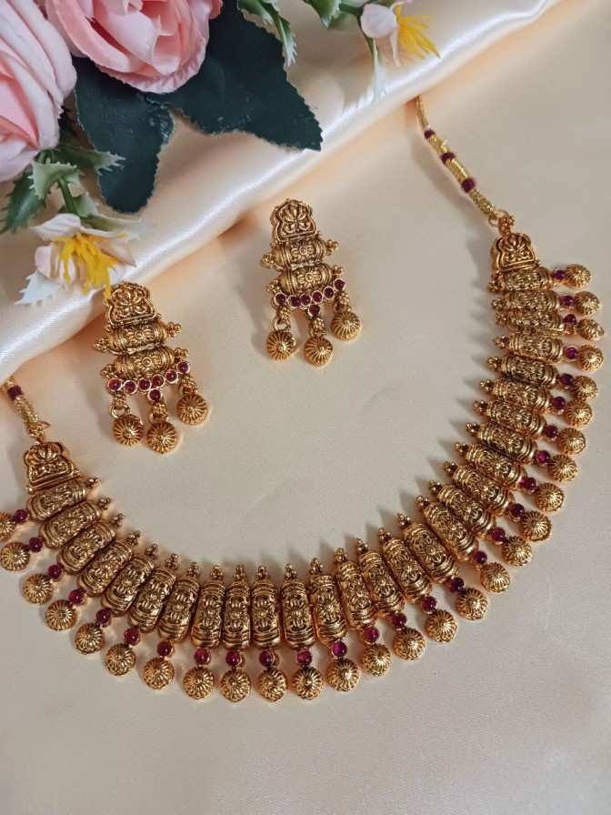 Aria Temple Necklace