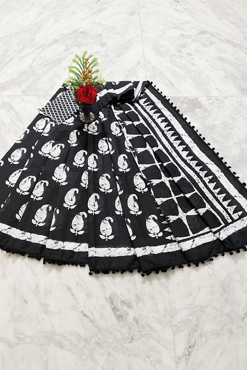 Black & White Block Print Cotton Saree with Elephant Motif and Geometric Pallu