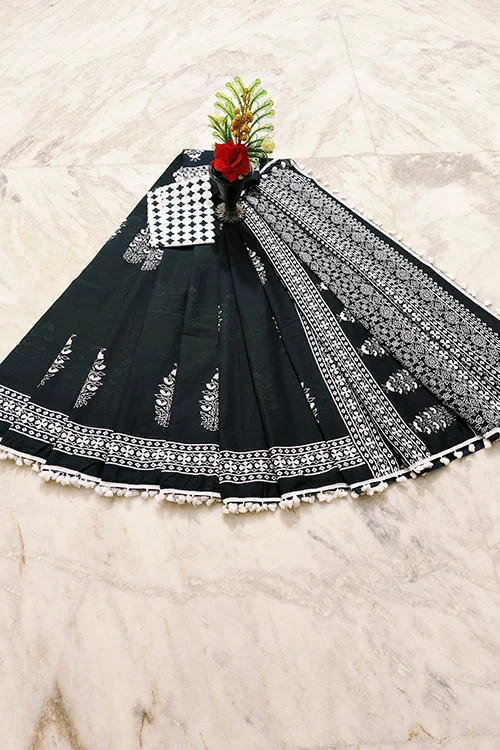 Black Hand block Cotton Saree with White Floral Print & Tassel Pallu
