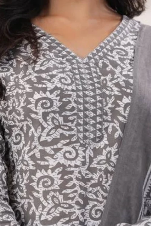 Graceful Gray Readymade Cotton Kurta Set with Dupatta – Effortless Elegance & Comfort