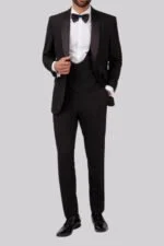 Classic Black Three-Piece Suit Timeless Elegance for Wedding Celebrations